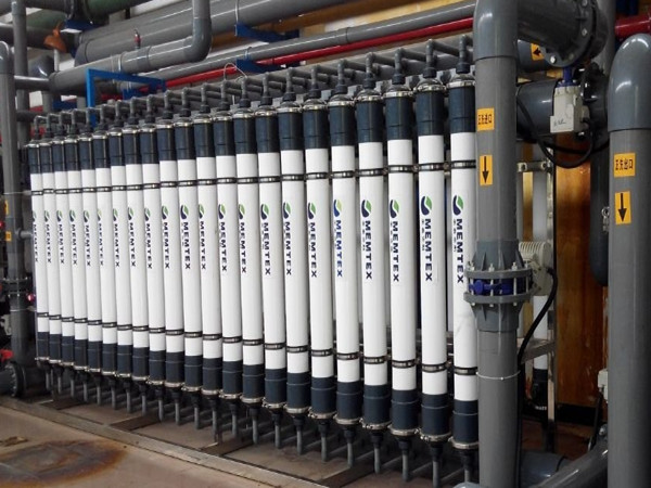 50噸/時超濾設備系統 50噸/時超濾設備系統